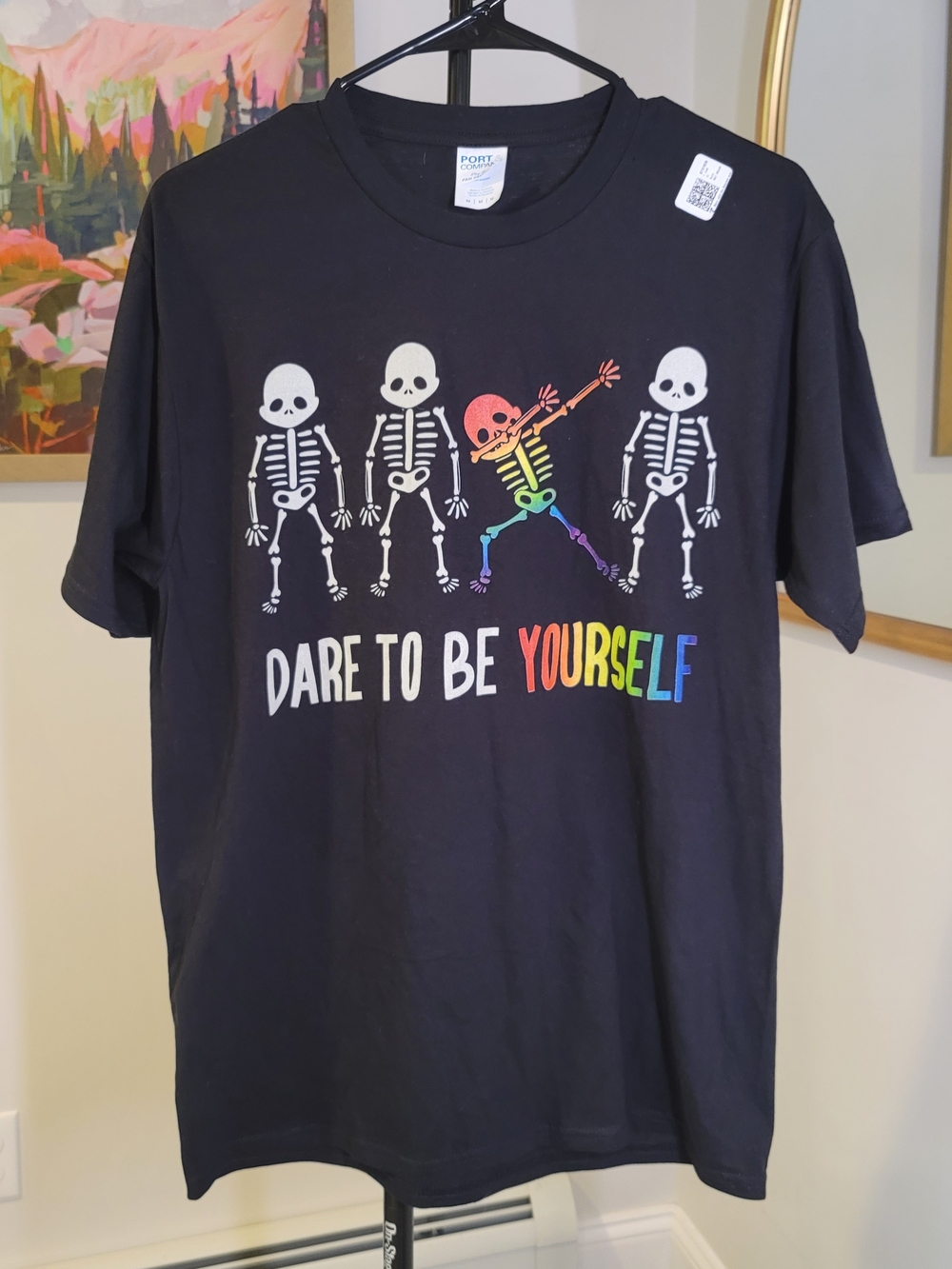 Dare to be Yourself Skeleton Rainbow Pride Graphic Tee Size‎ Medium